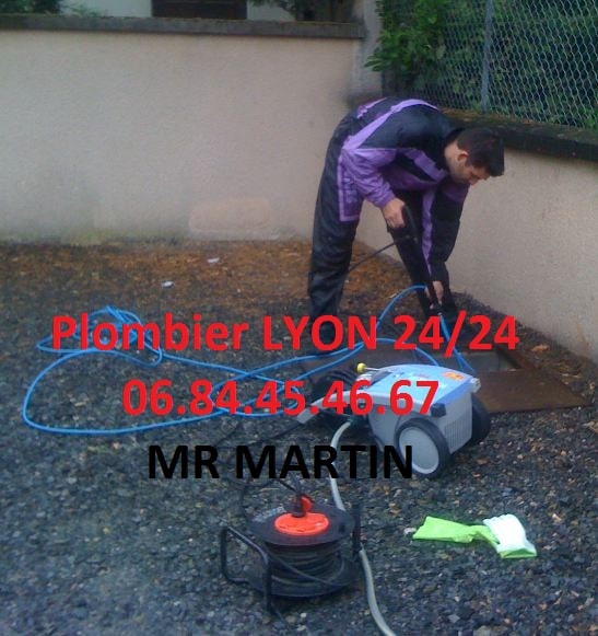 plombier Lyon pour un débouchage de WC, de canalisation, de douche, de baignoire... 06 84 45 46 67